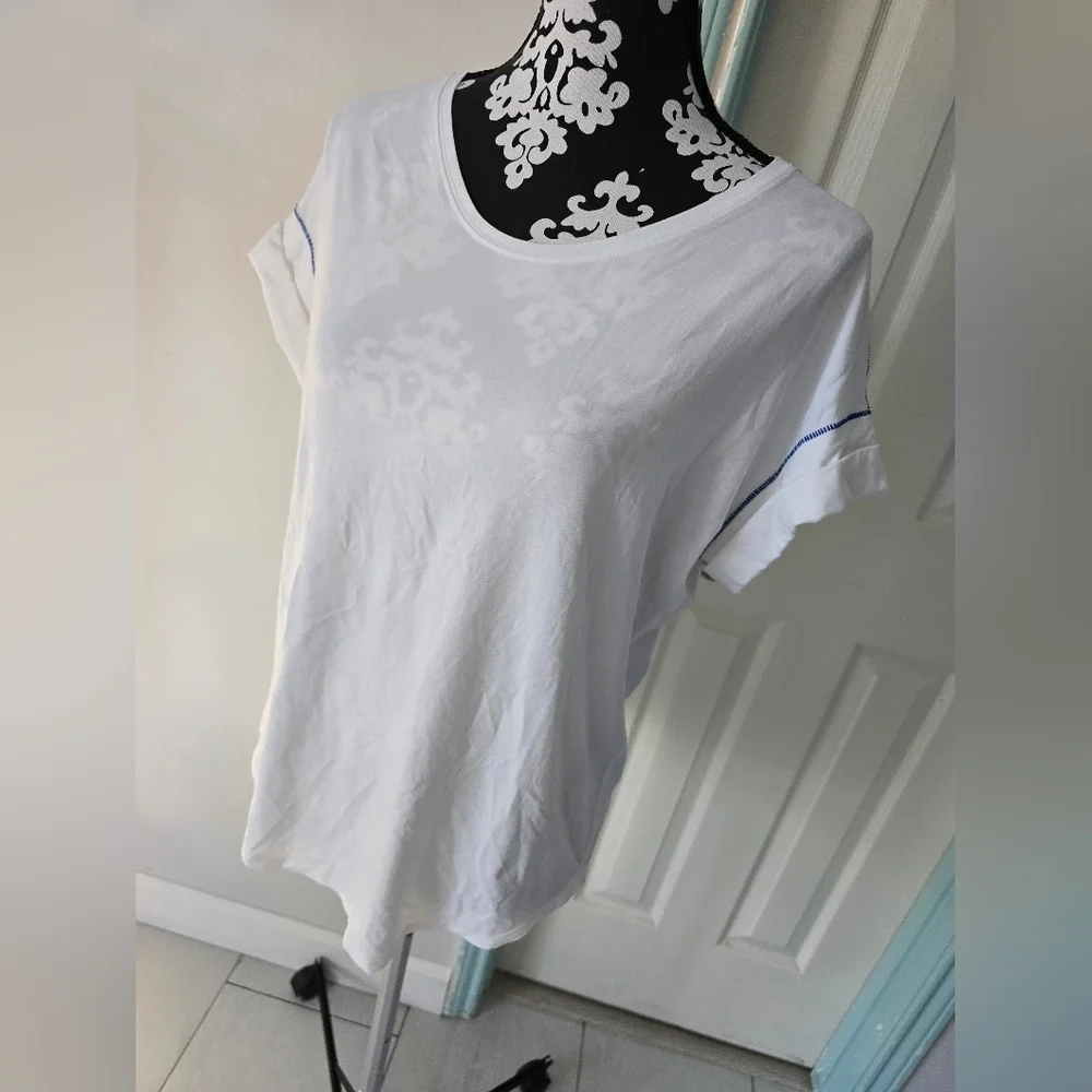Lululemon White Cuffed Sleeve Relaxed Tee No Size